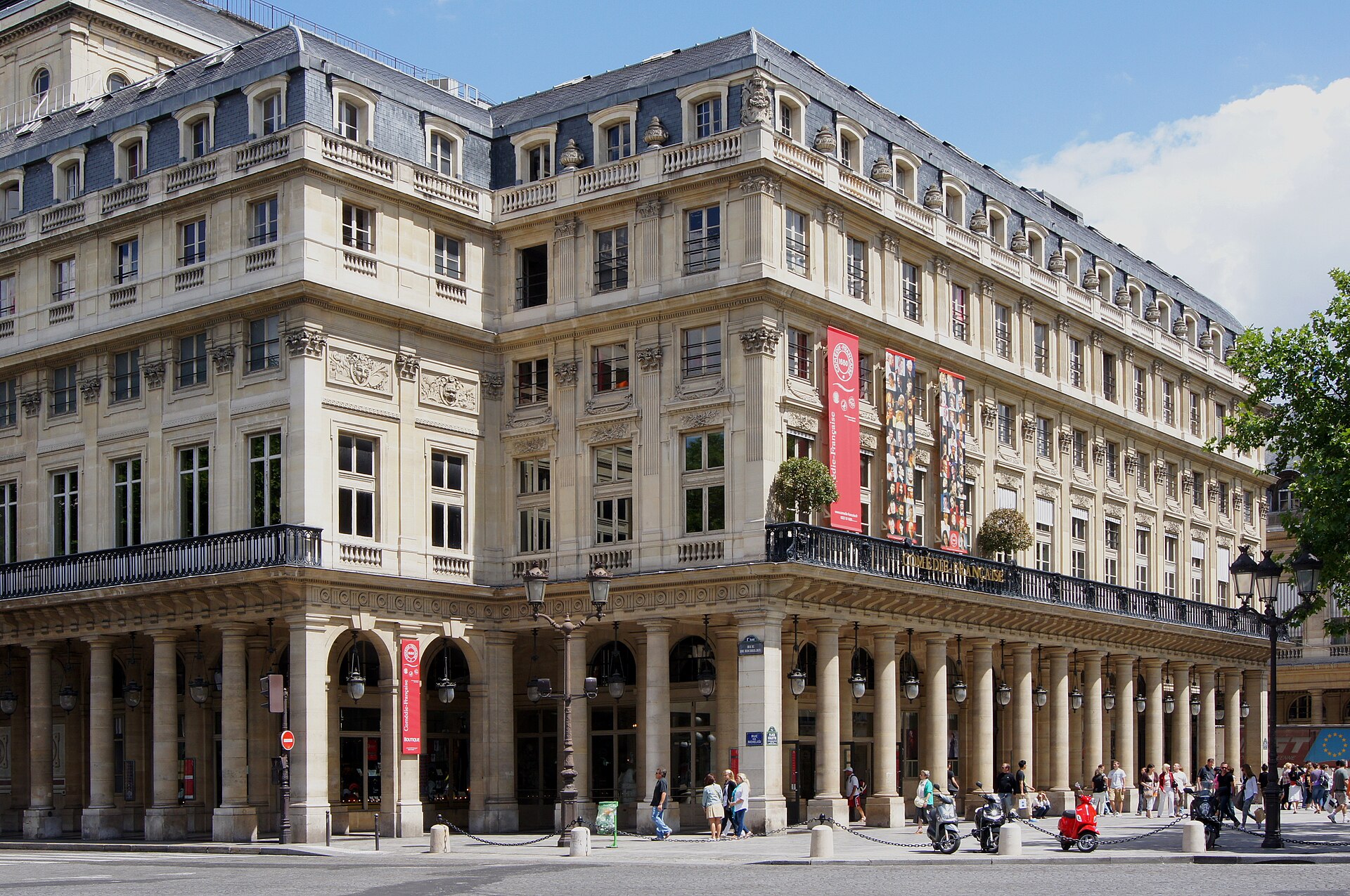 Colonnes de la Comédie-Française, à Paris.
